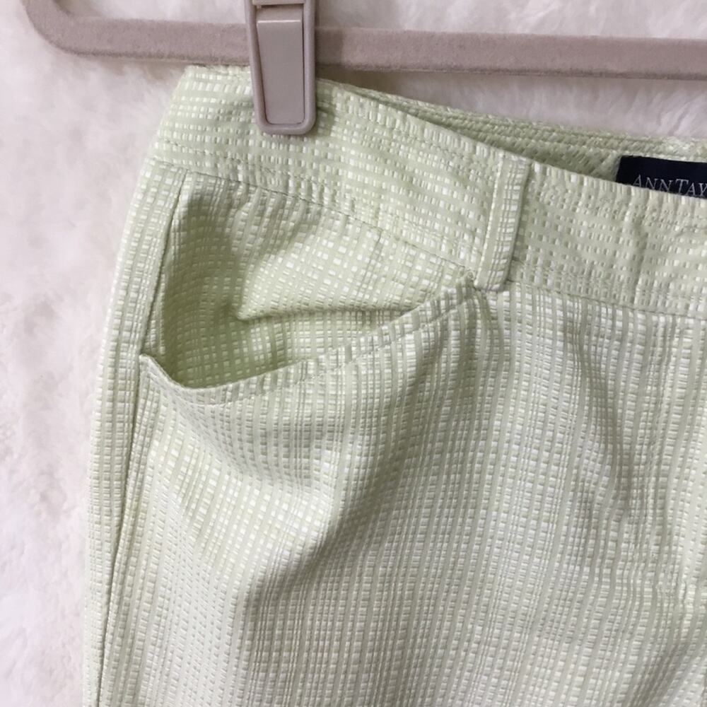 Ann Taylor Green Pattern Crop Pants - Picture 3 of 9